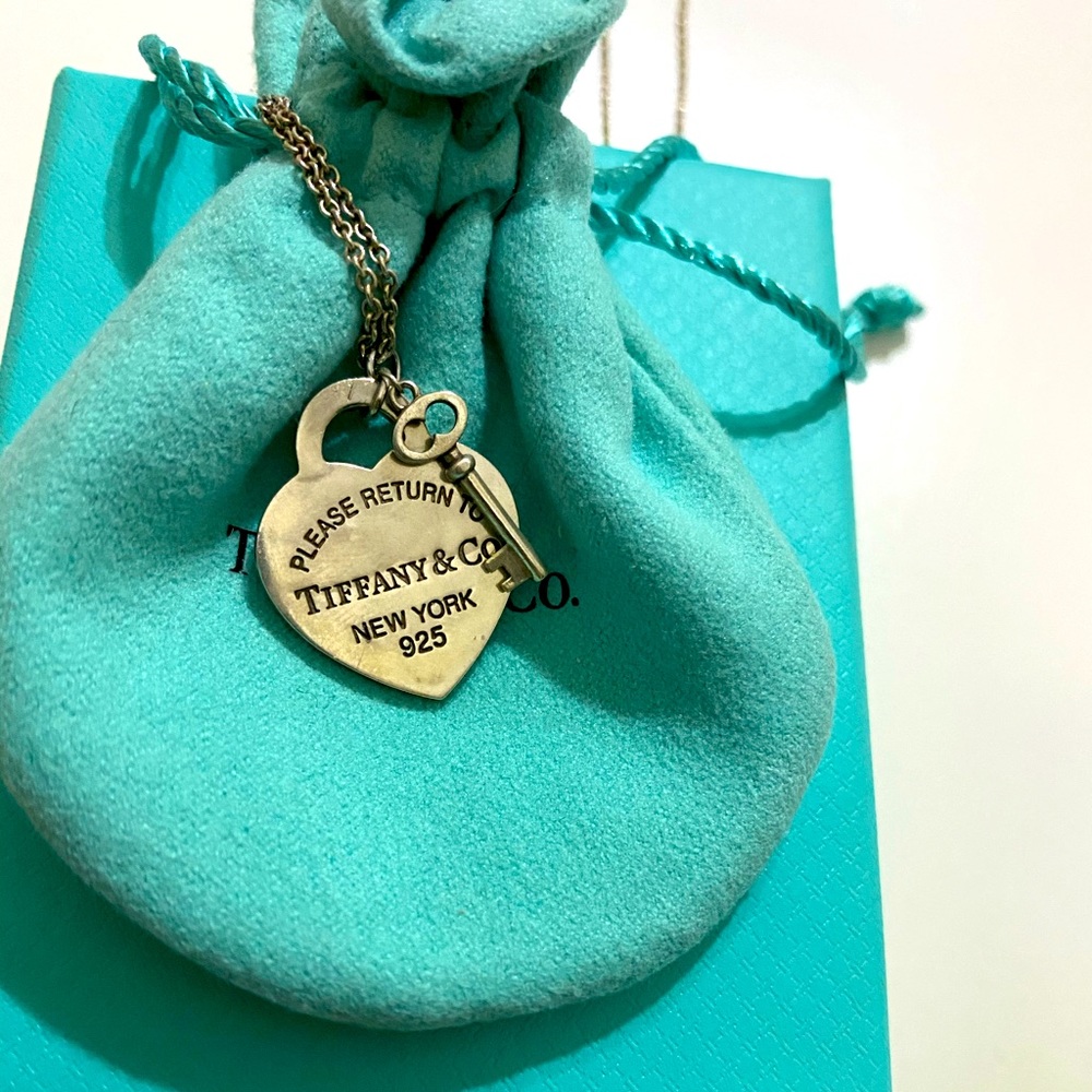 Tiffany & Co. Heart and key pendant